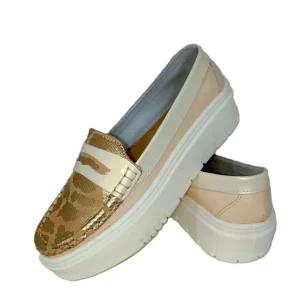 Mocasines Elegantes para Dama en Cuero Beige y Dorado - Modelo 2408