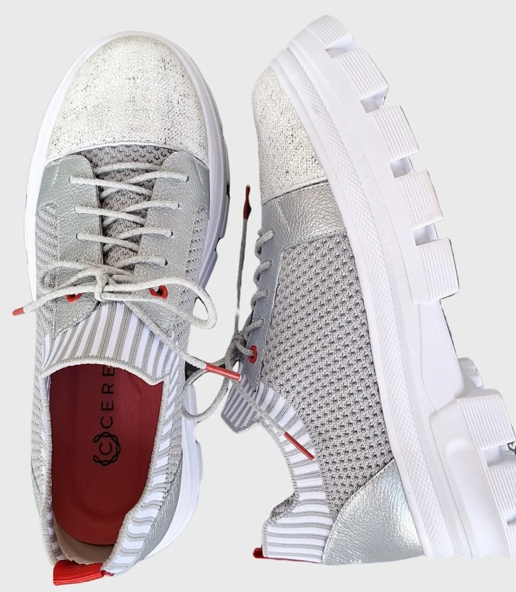 Zapatillas Deportivas Elegantes para Mujer en Plata - Modelo 4872 con Suela Gruesa y Detalles en Cuero - Imagen 2