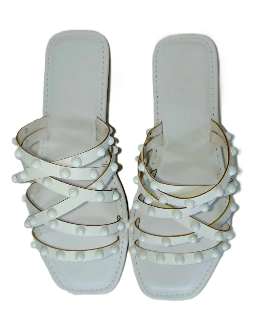 Sandalias Elegantes para Dama en Cuero Blanco Modelo QD56 - Perfectas para Look Casual y Playa - Imagen 3