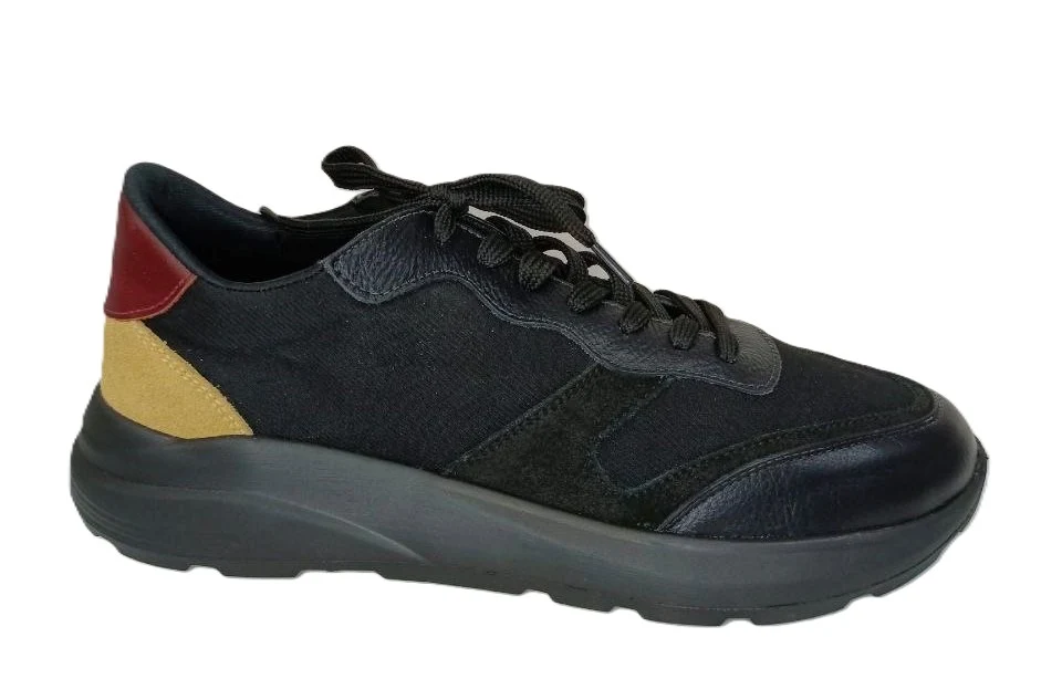 Zapatillas Negras Deportivas para Hombre con Detalles en Burdeos y Beige - Modelo 704 - Imagen 3