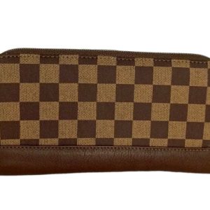 Monedero de Piel Elegante en Color Marrón - Modelo 537 con Diseño Clásico y Organizador Interno