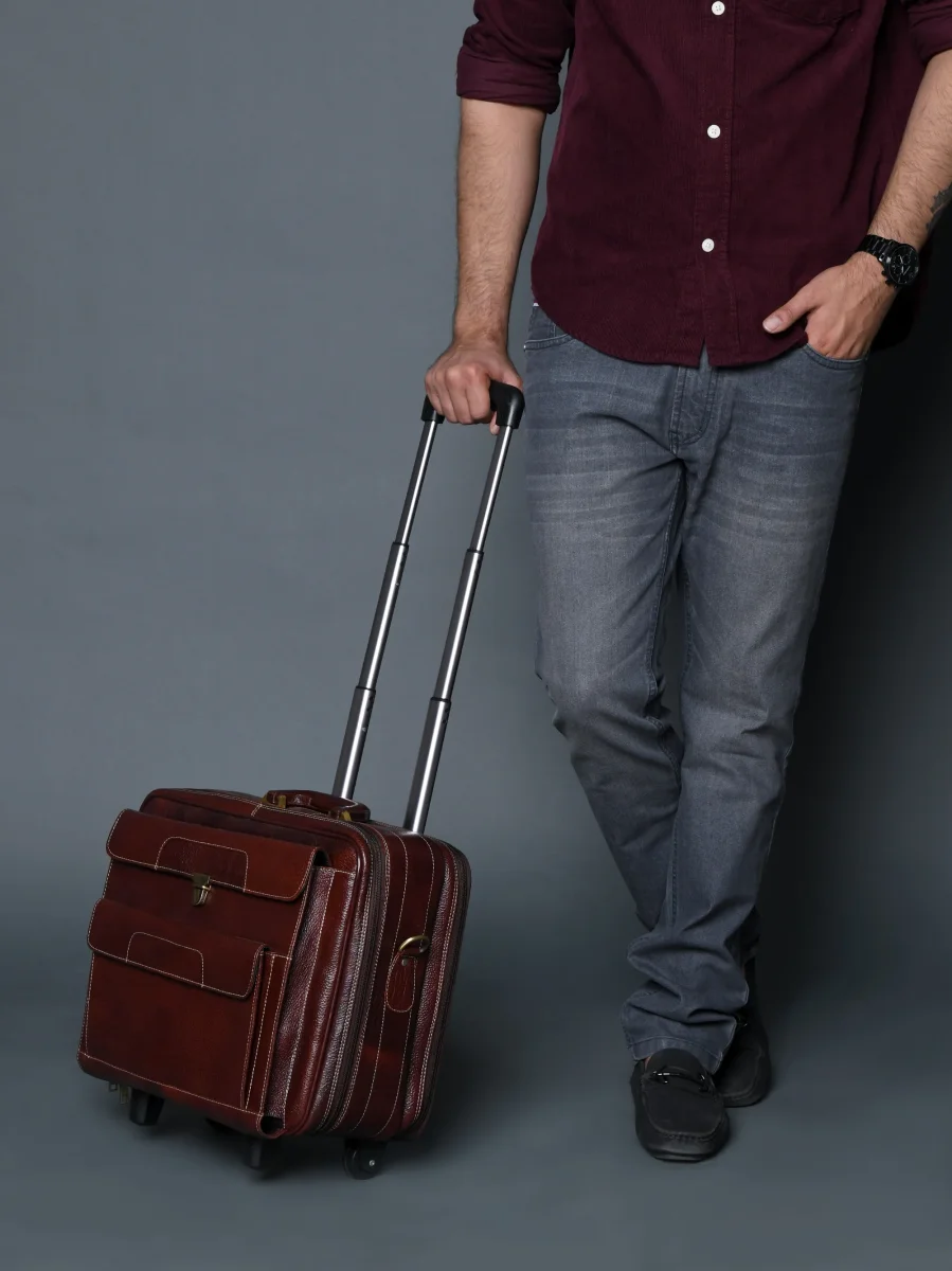 Wanderer Leather Trolly Suitcase Bag - Imagen 6