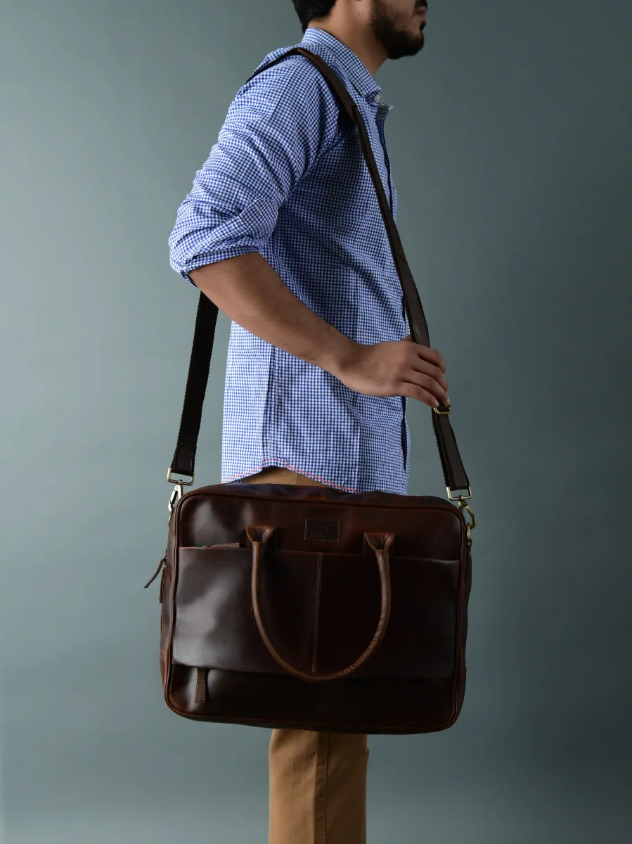 Crimson Contemporary Briefcase - Imagen 6