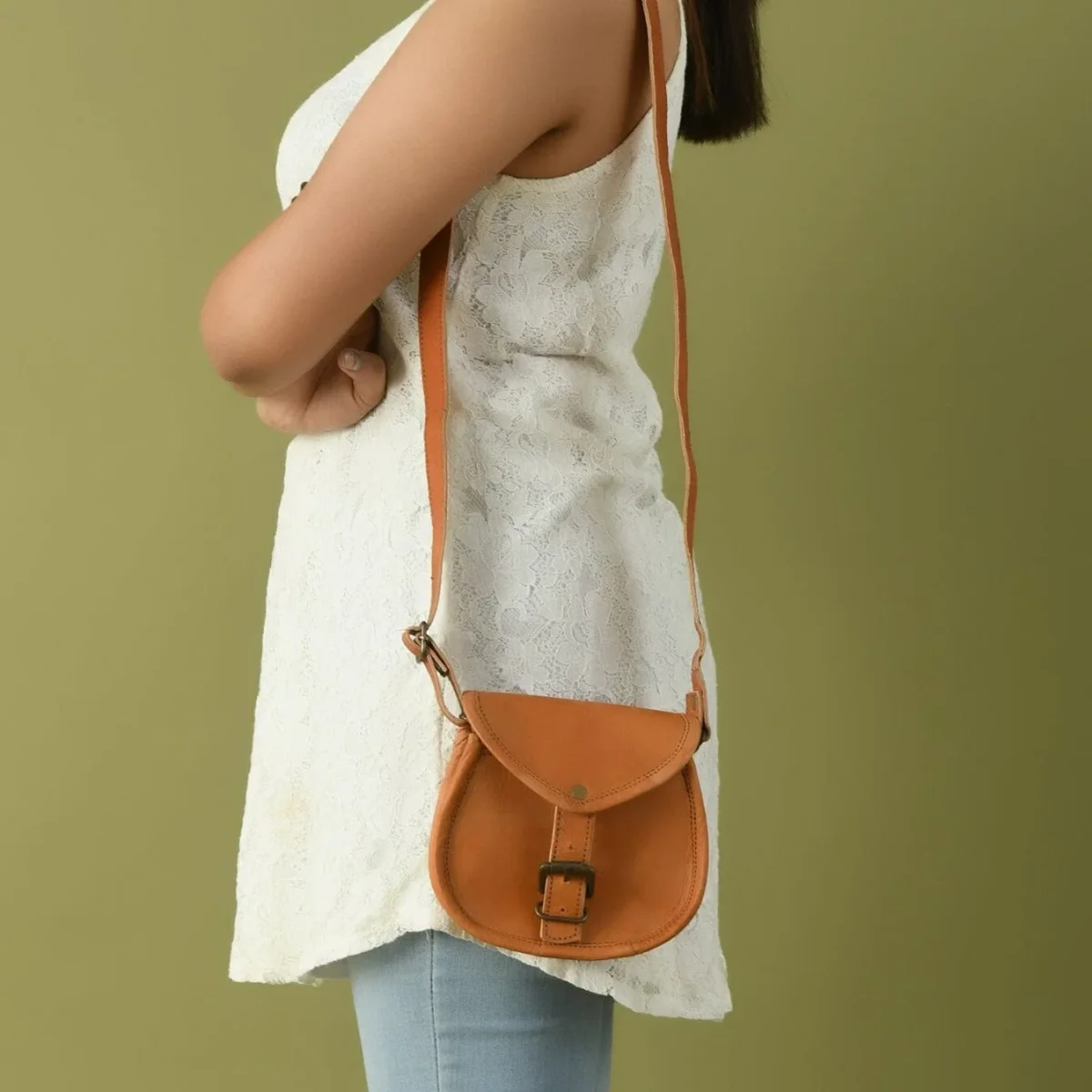 Lara Crossbody Sling Bag - Imagen 3