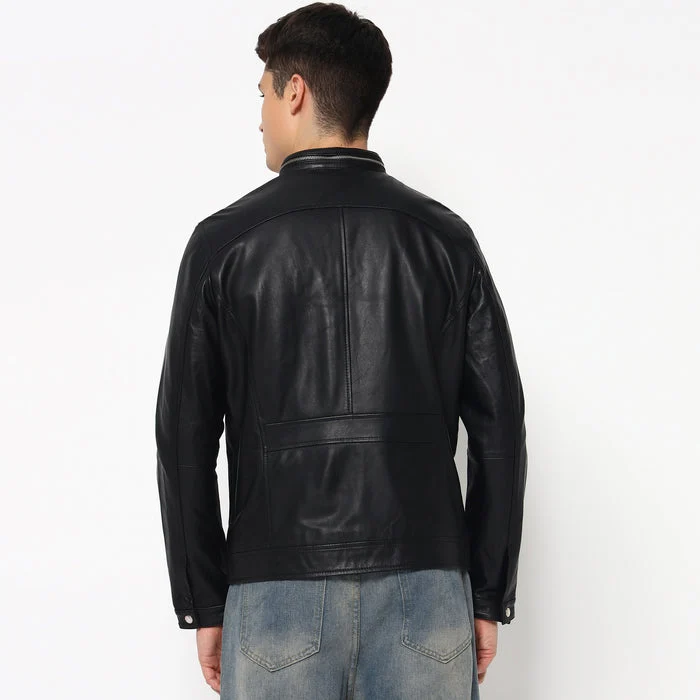 Stylish Men’s Black Bomber Leather Jacket - Imagen 8