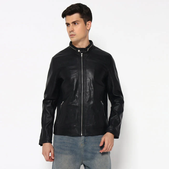 Stylish Men’s Black Bomber Leather Jacket - Imagen 2