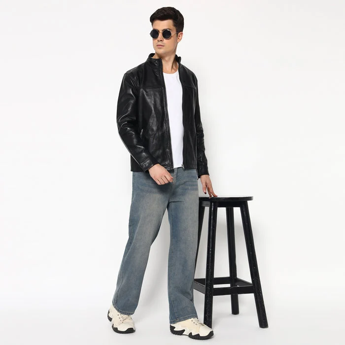 Men’s Sleek Black Leather Jacket - Imagen 4
