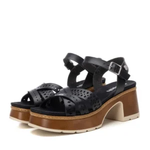 SANDALIA DE TACON COLOR NEGRO MODELO 172693
