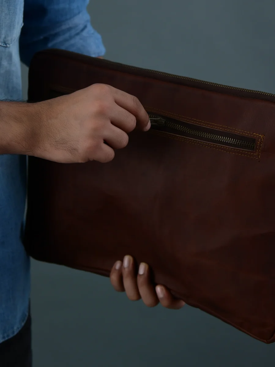 Zento Laptop Sleeve - Dark Brown - Imagen 7
