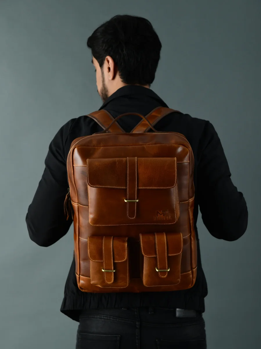 Tan Portland Laptop Backpack - Imagen 4