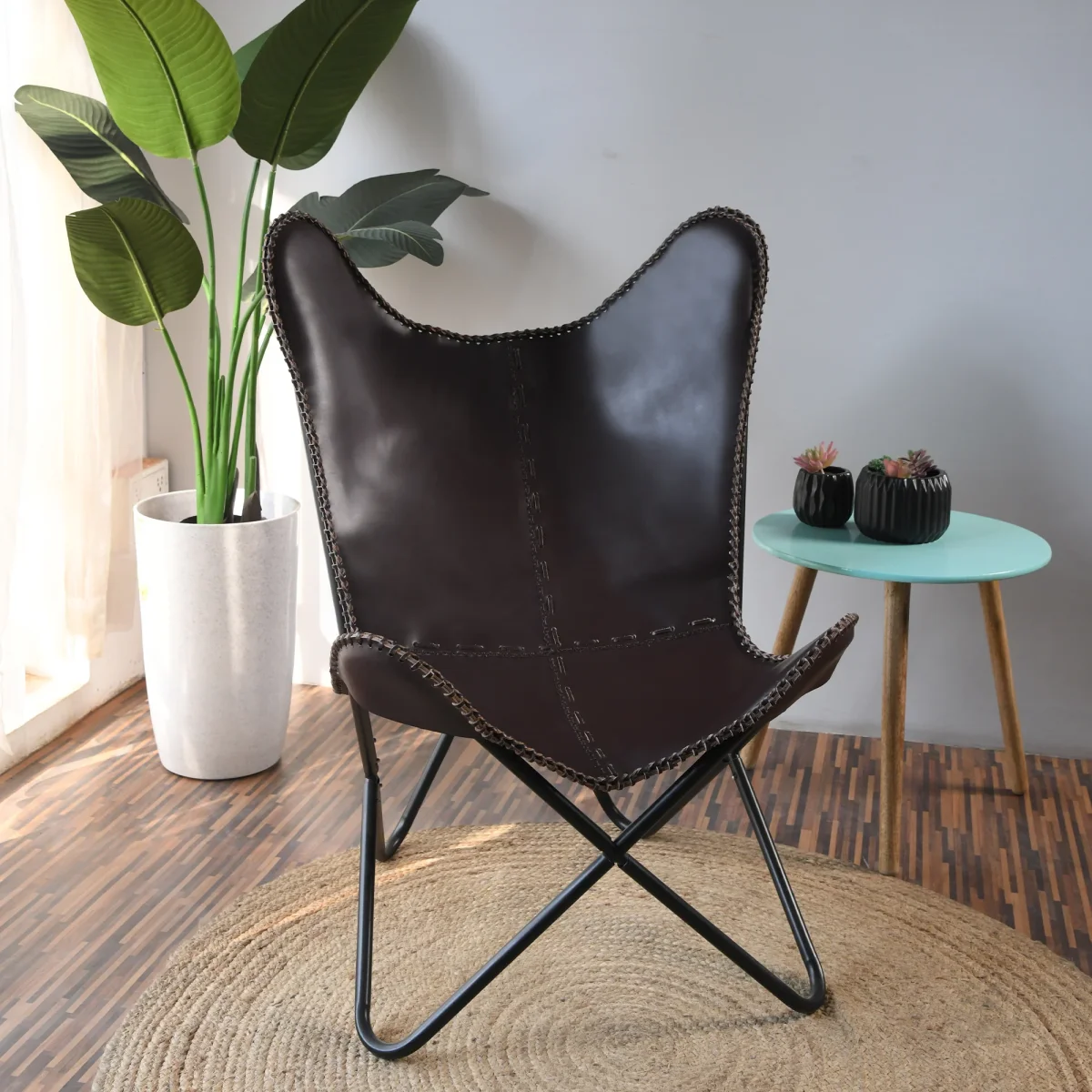 The Sympathizer Butterfly Chair - Imagen 2
