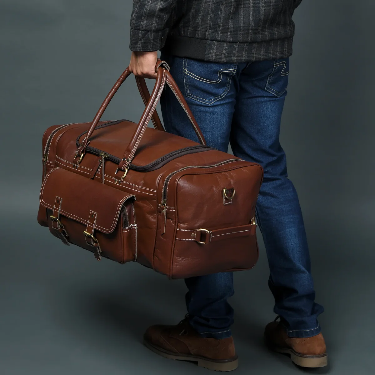 Upgraded Traveler Weekender Duffle - Imagen 6