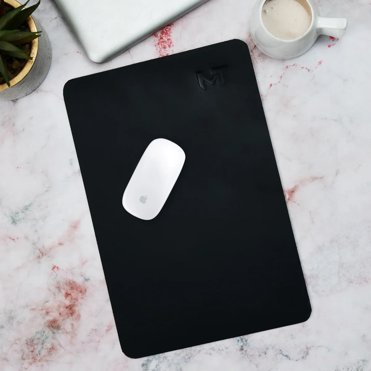 Noir Opulence Black Leather Desk Mat + Mouse Pad - Imagen 3