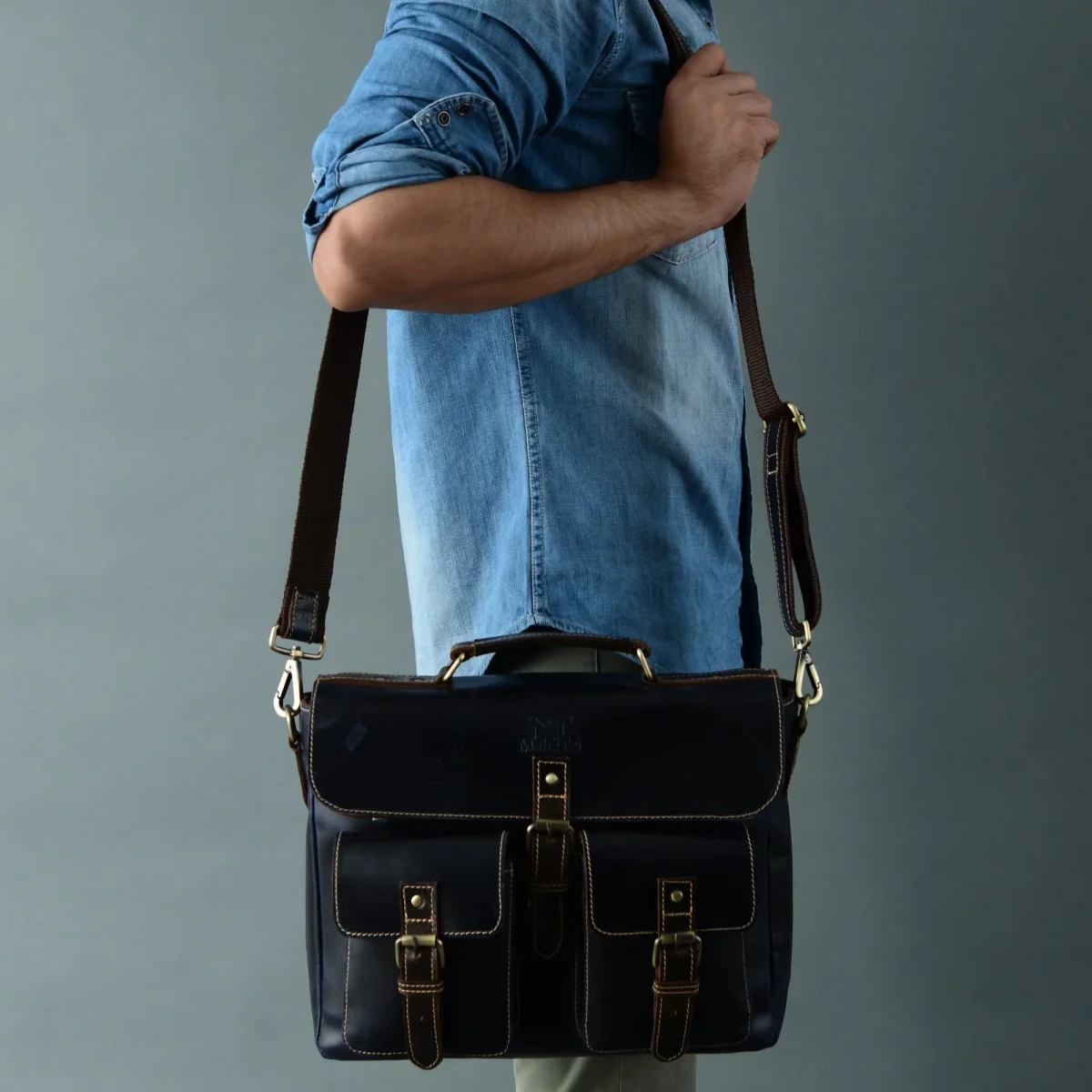 Panther Laptop Messenger Bag - Imagen 6