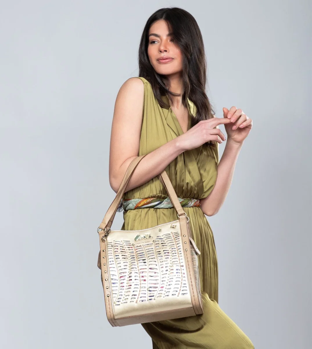 Bolso de hombro dorado Nature Pachamama - Imagen 3