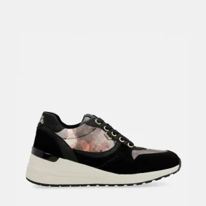 Deportivo con cuña negra Padded