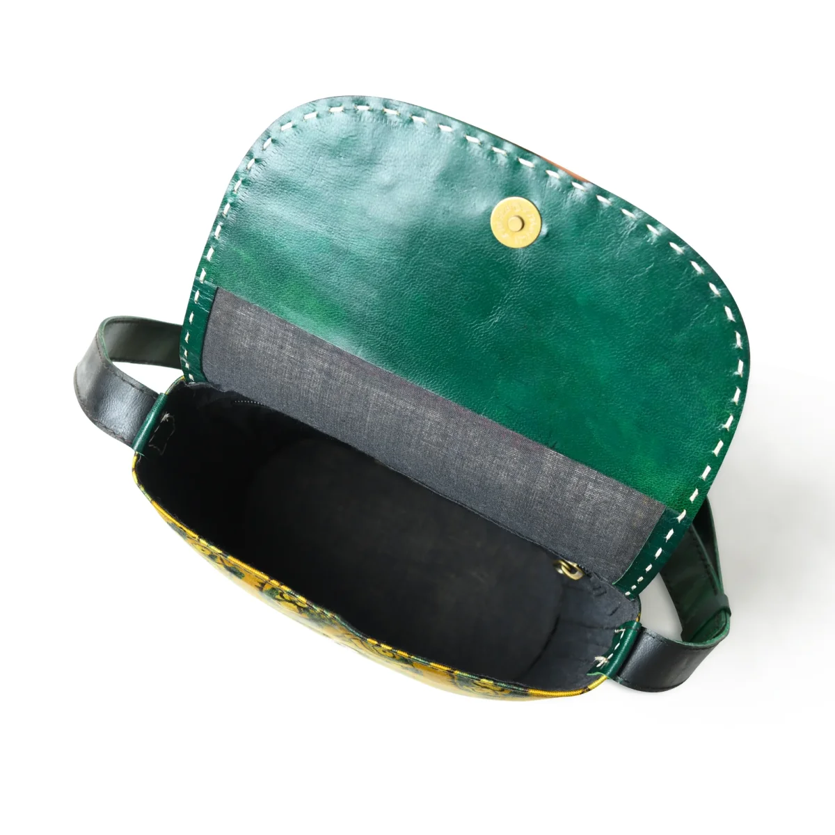 Vibrant Heritage Ajrakh Satchel - Imagen 4