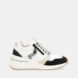 Deportivos con cuña blanco y negro