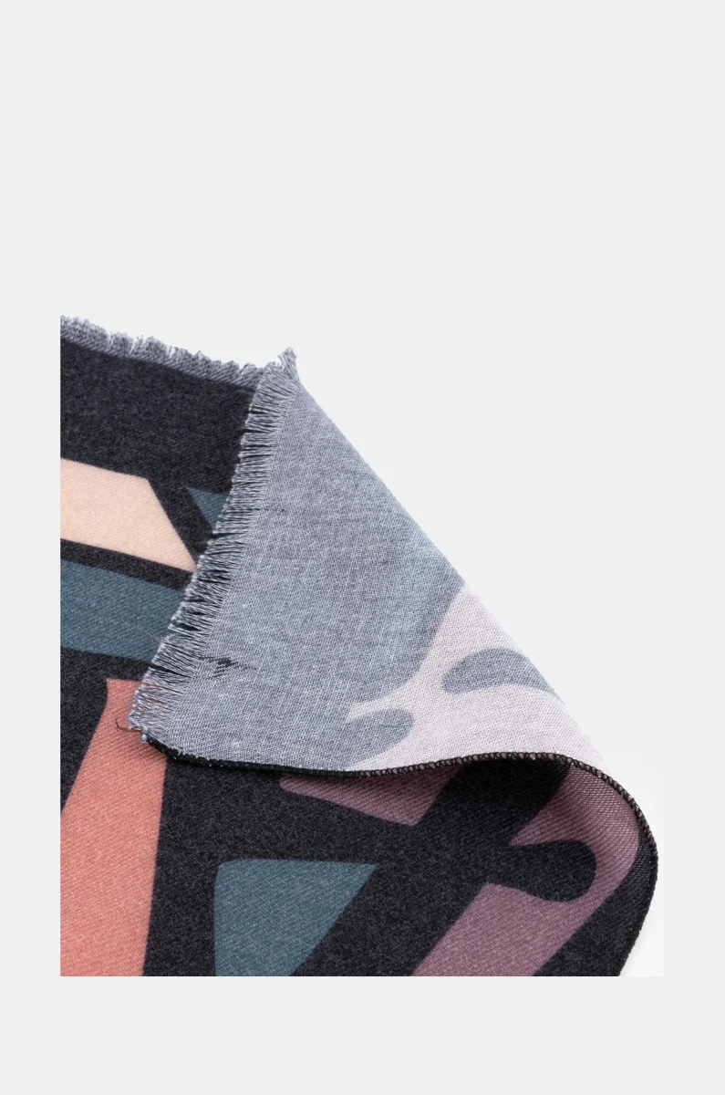 Pashmina logomanía - Imagen 3