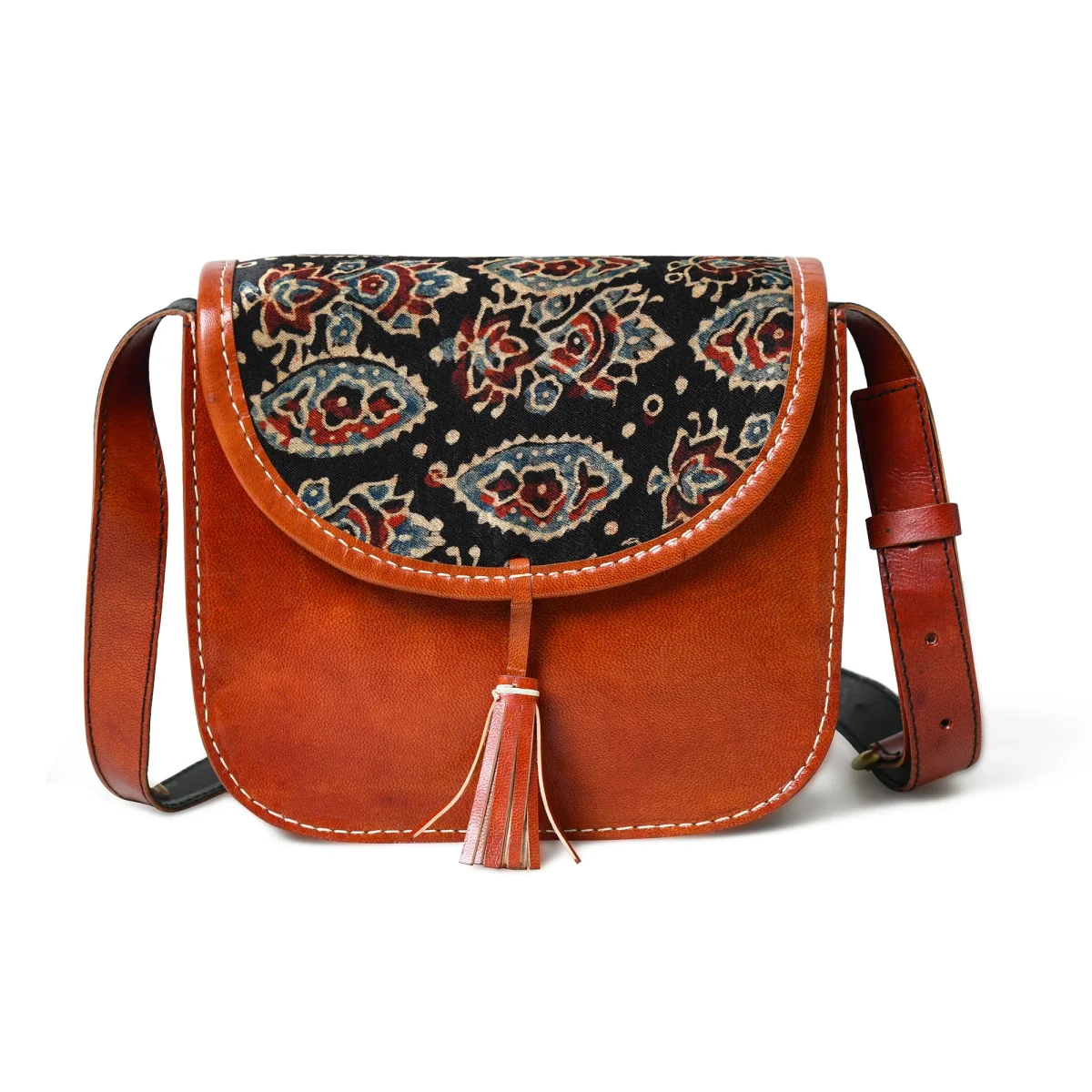 Astounding Ajrakh Ethnic Satchel - Imagen 7