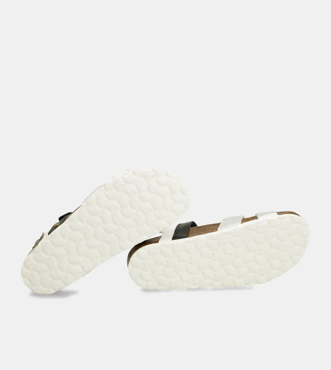 Sandalias plata y negras - Imagen 6