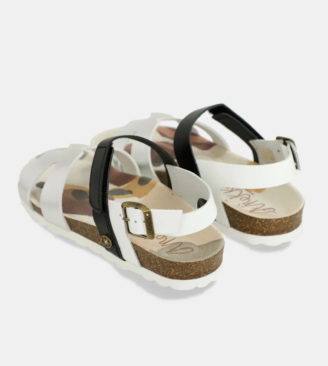 Sandalias plata y negras - Imagen 9