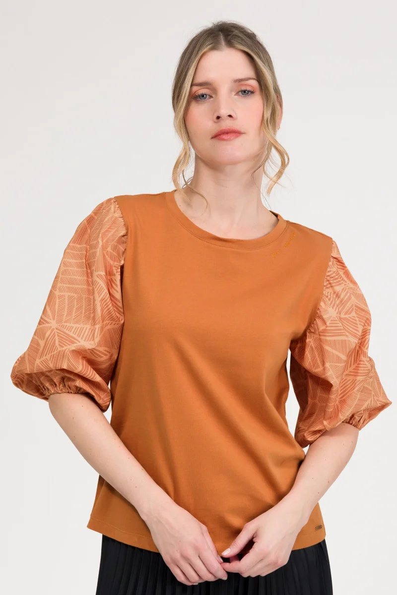 Camiseta con mangas abullonadas y print - Imagen 3
