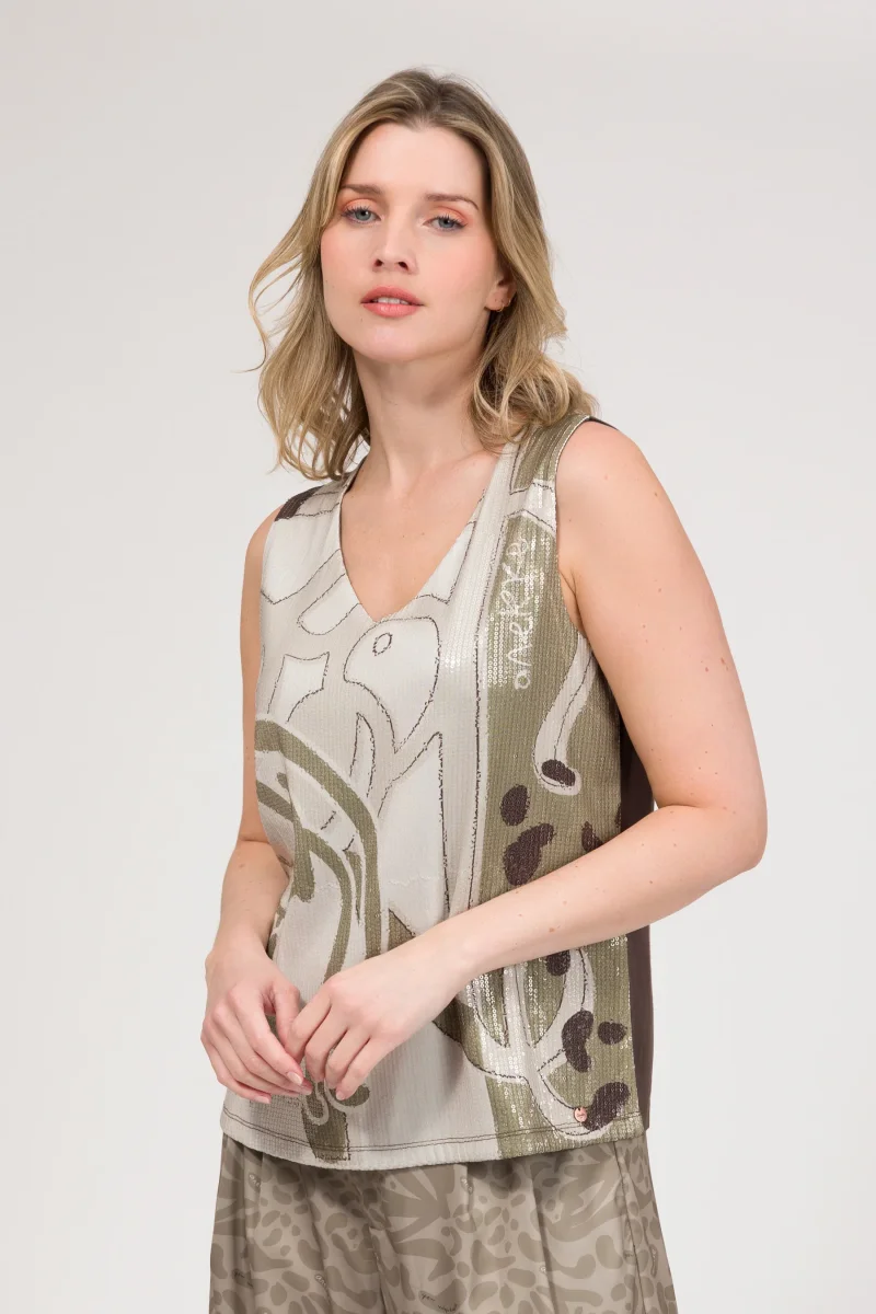 Camiseta beige con lentejuelas - Imagen 3