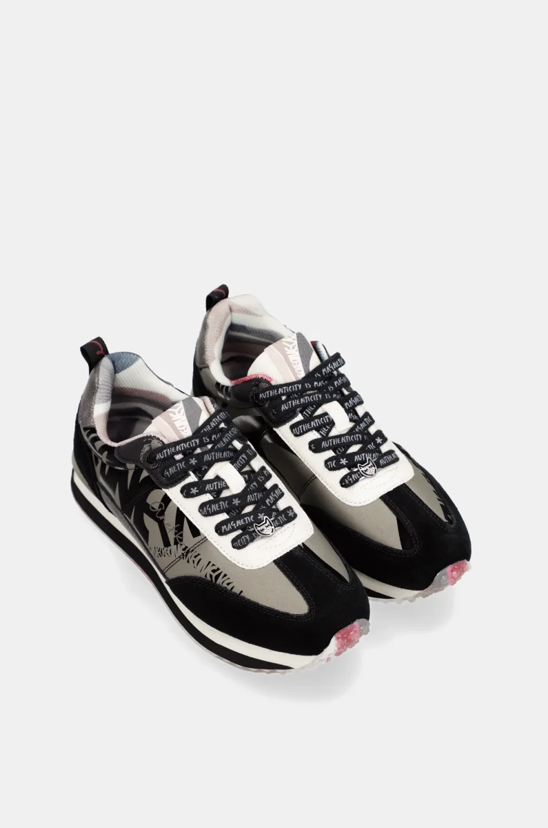 Deportivos negros y plomo - Imagen 4
