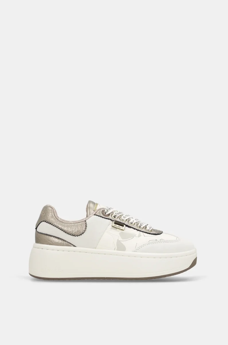 Deportivos beige