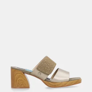 Sandalias con tacón verdes y doradas con strass