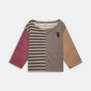 Camiseta a rayas con bordado floral