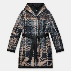 Abrigo reversible negro con capucha
