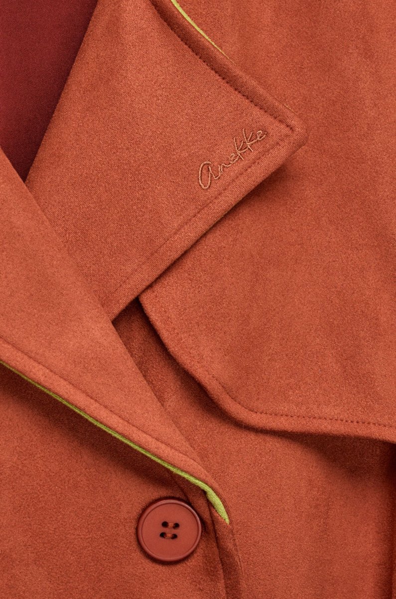 Chaqueta estilo trench naranja con cinturón - Imagen 4