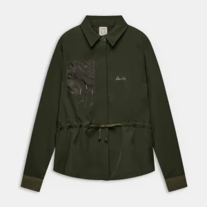 Chaqueta fluida con cintura ajustable