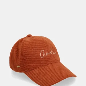 Gorra naranja de pana