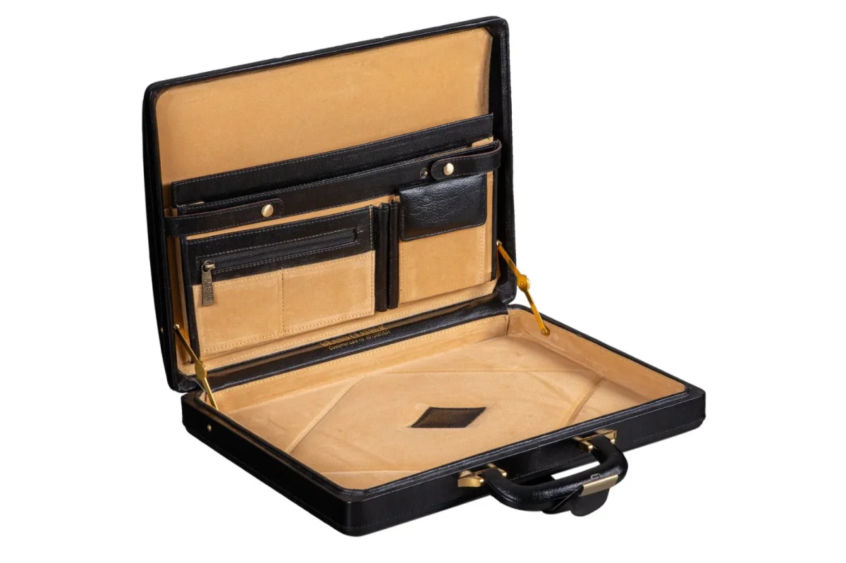 Leather Executive Men's Leather Attache Briefcase - Black - Imagen 8