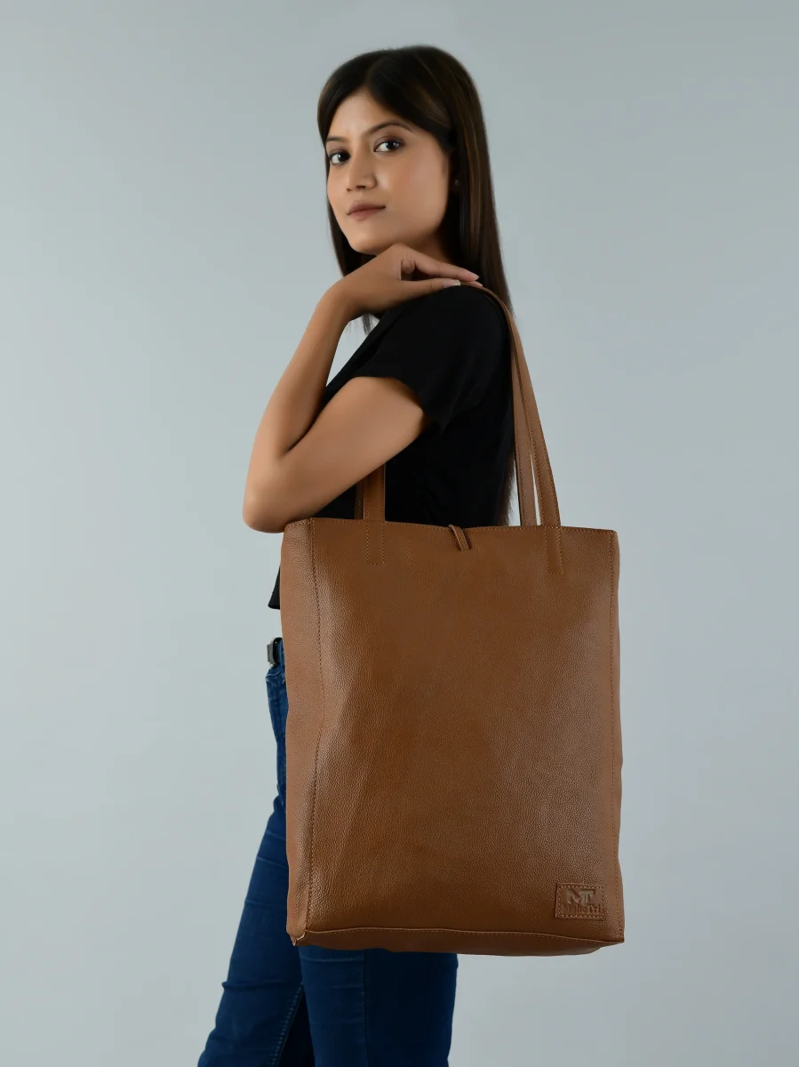 Café Chic Women's Leather Tote Bag - Imagen 7