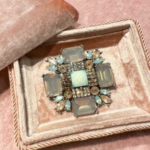 Broche Malta