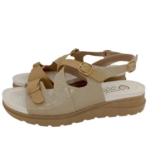 SANDALIAS CONFORT DAMA COLOR CAMEL MODELO 9071