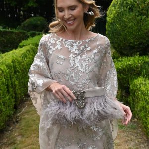 Cartera plumas joya