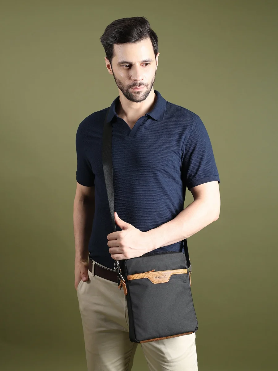 Mark Canvas Side Messenger Bag - Imagen 3