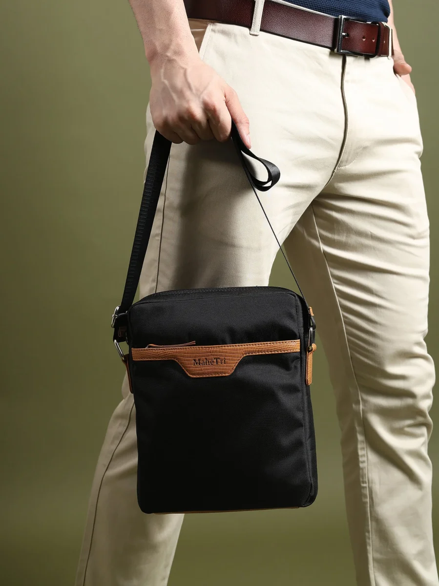 Mark Canvas Side Messenger Bag - Imagen 7