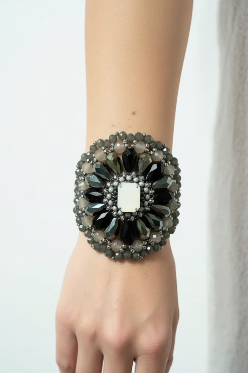 Brazalete cristales tallados azabache - Imagen 4