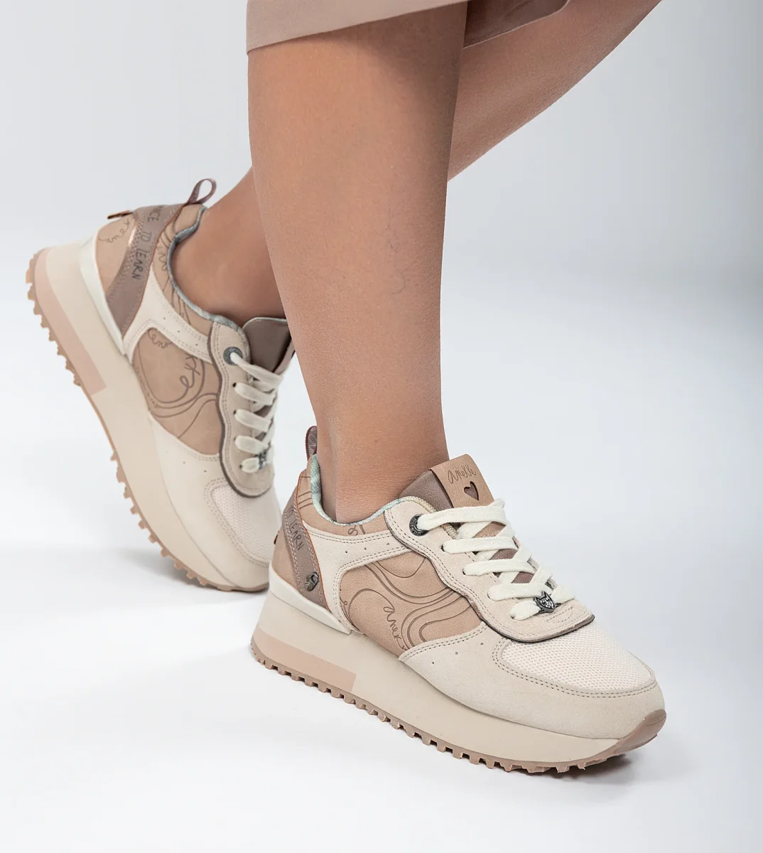 Deportivos plataforma beige - Imagen 3