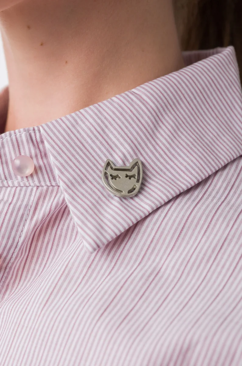 Camisa lila de rayas con detalles bordados - Imagen 8