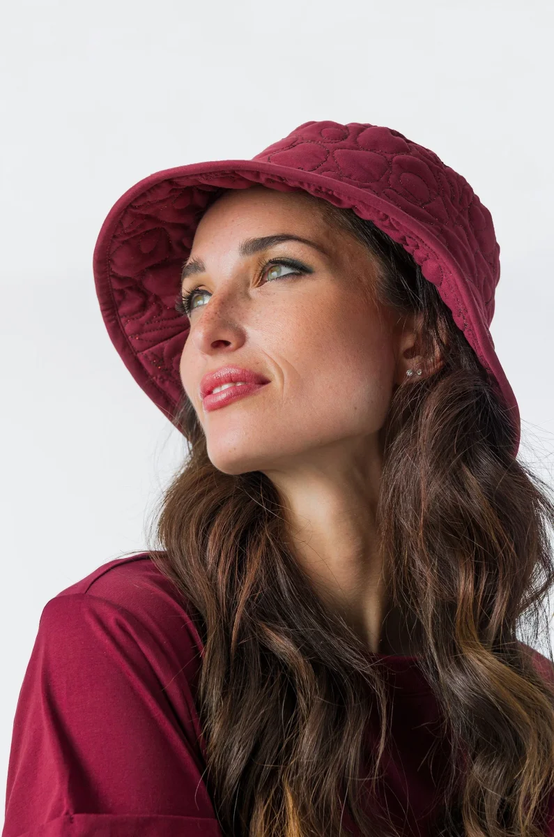 Gorro pescador granate reversible - Imagen 7