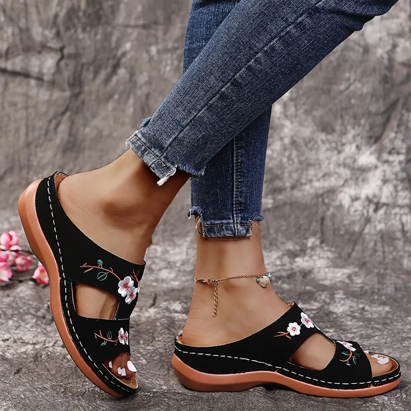 Sandalias Cuñas Bordadas - Imagen 4