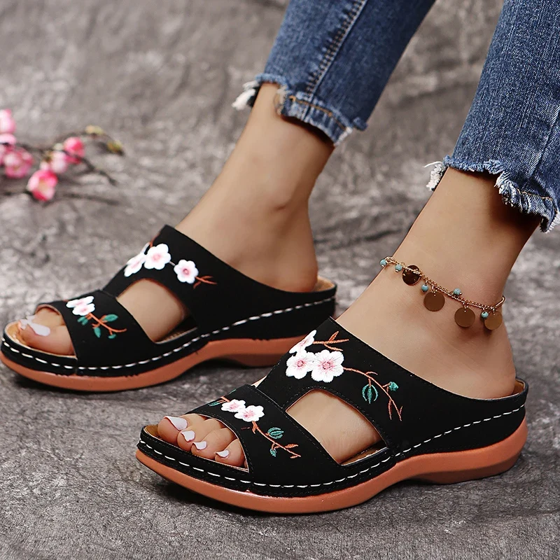 Sandalias Cuñas Bordadas - Imagen 3
