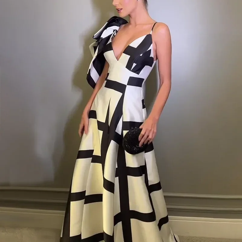 Vestido Elegante Geométrico - Imagen 4